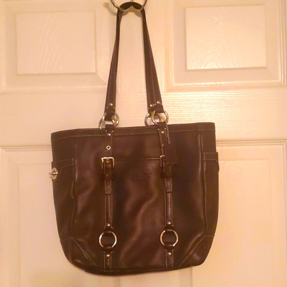 Coach beautiful bucket tote chocolate brown and silver hardware‎ - Picture 1 of 14
